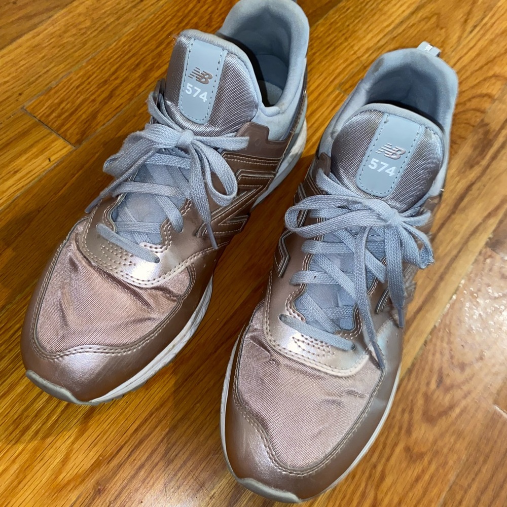 574 Rose Gold Metallic Sneakers
